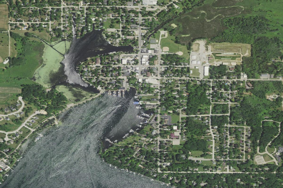 Aerial view of the village of Green Lake and its harbour at the east end of the lake
