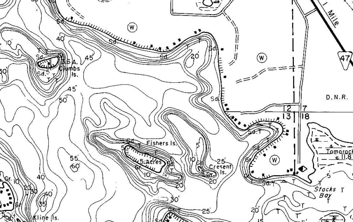 Detail of the 1972 Wisconsin DNR depth survey sheet showing Clumbs Island ringed by 40- to 50-foot contours, Fishers and Cresent islands, and Stacks Bay